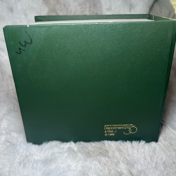 Dept 56 Snowbabies Winter Tales “HOLD ON TIGHT” Snowbaby On Sled #79561 Retired - Picture 10 of 12